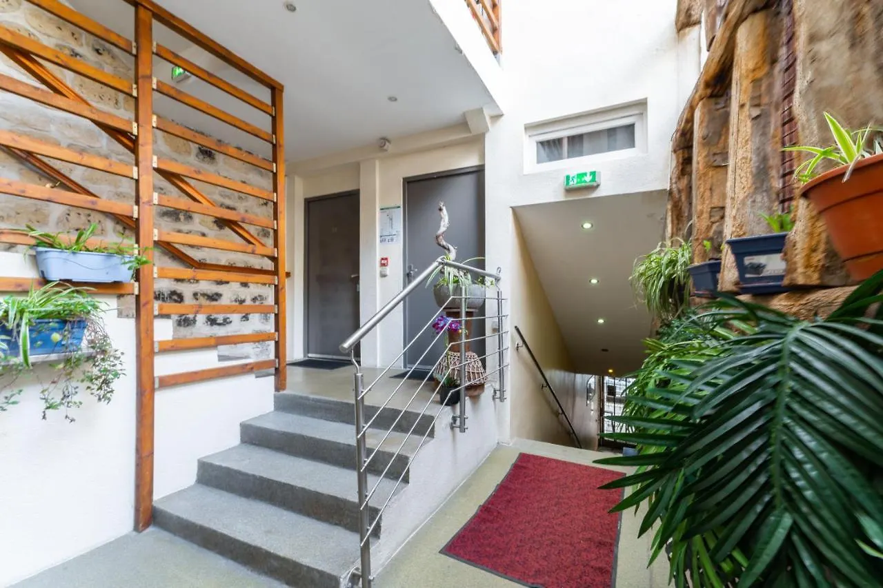 Отель L'Oasis Montparnasse Париж Франция