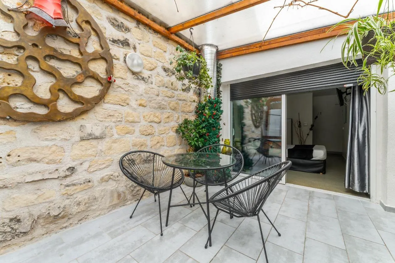 Отель L'Oasis Montparnasse Париж 2*,  Франция
